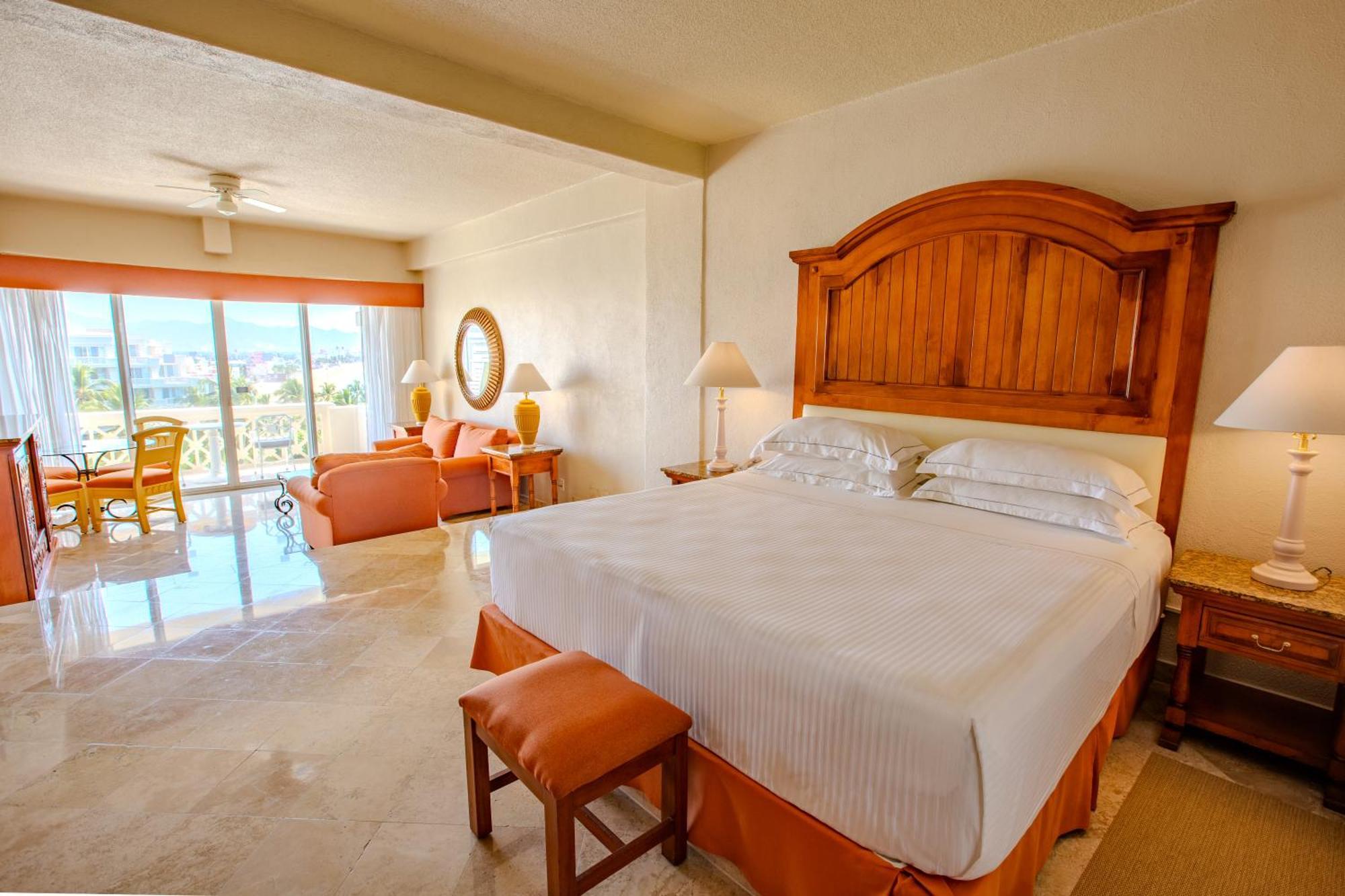 Junior Suite Deluxe with Ocean View,1704923211:JPEG
